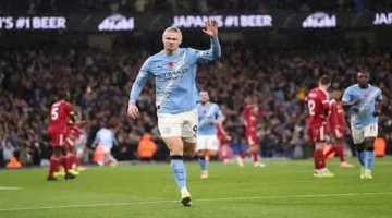 هالاند يصنع التاريخ: أهداف قياسية غير مسبوقة في دوري 2025